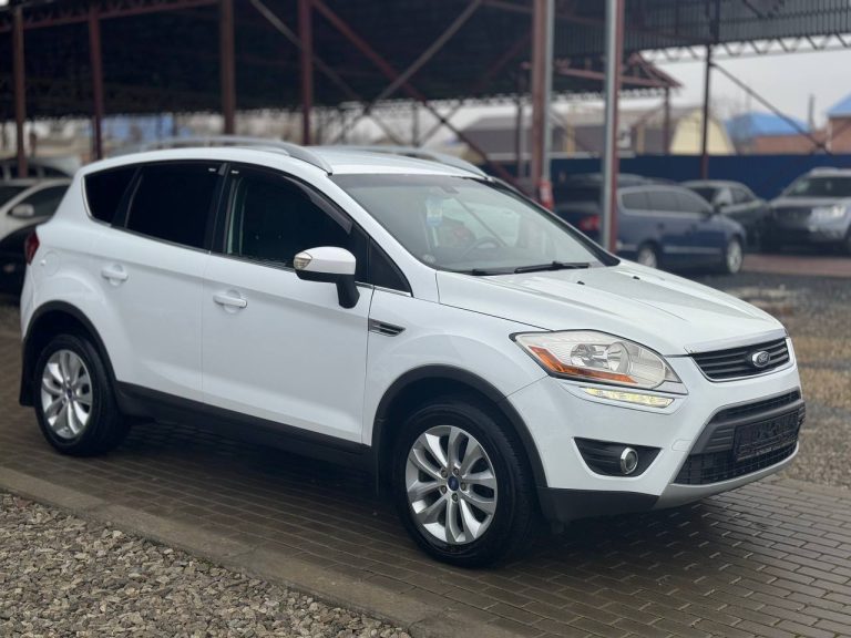 Ford Kuga, 2012