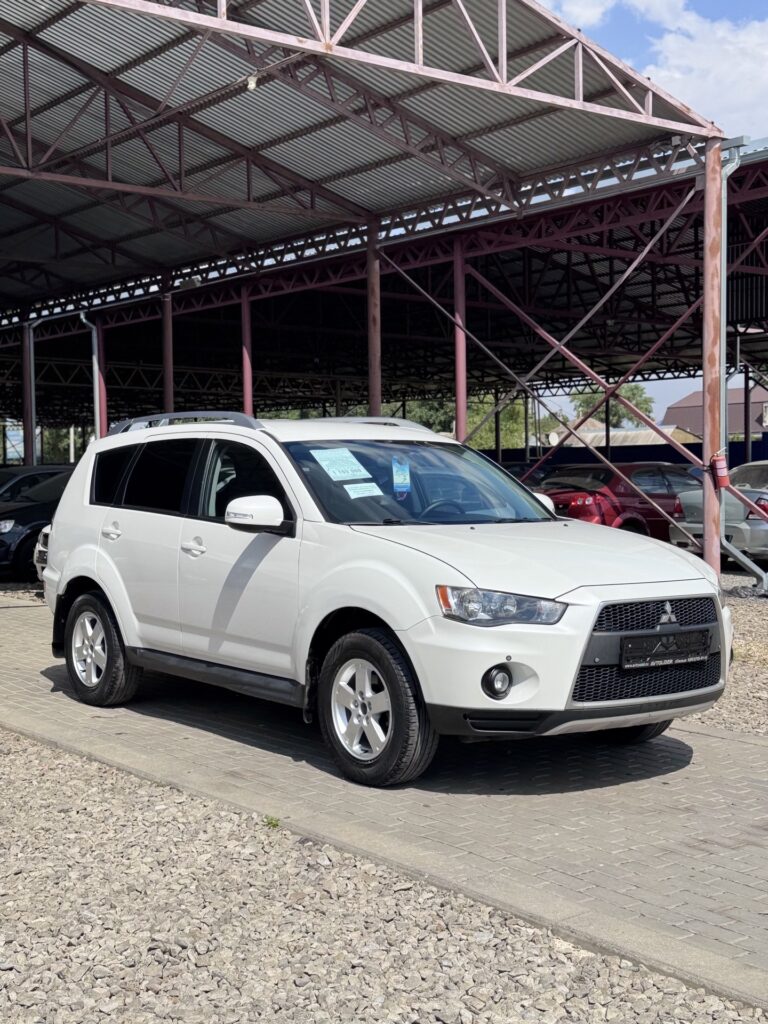 Mitsubishi Outlander, 2010