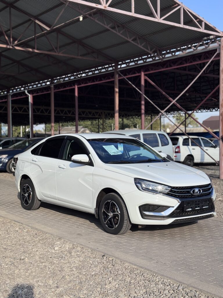 Lada Vesta 2023 г