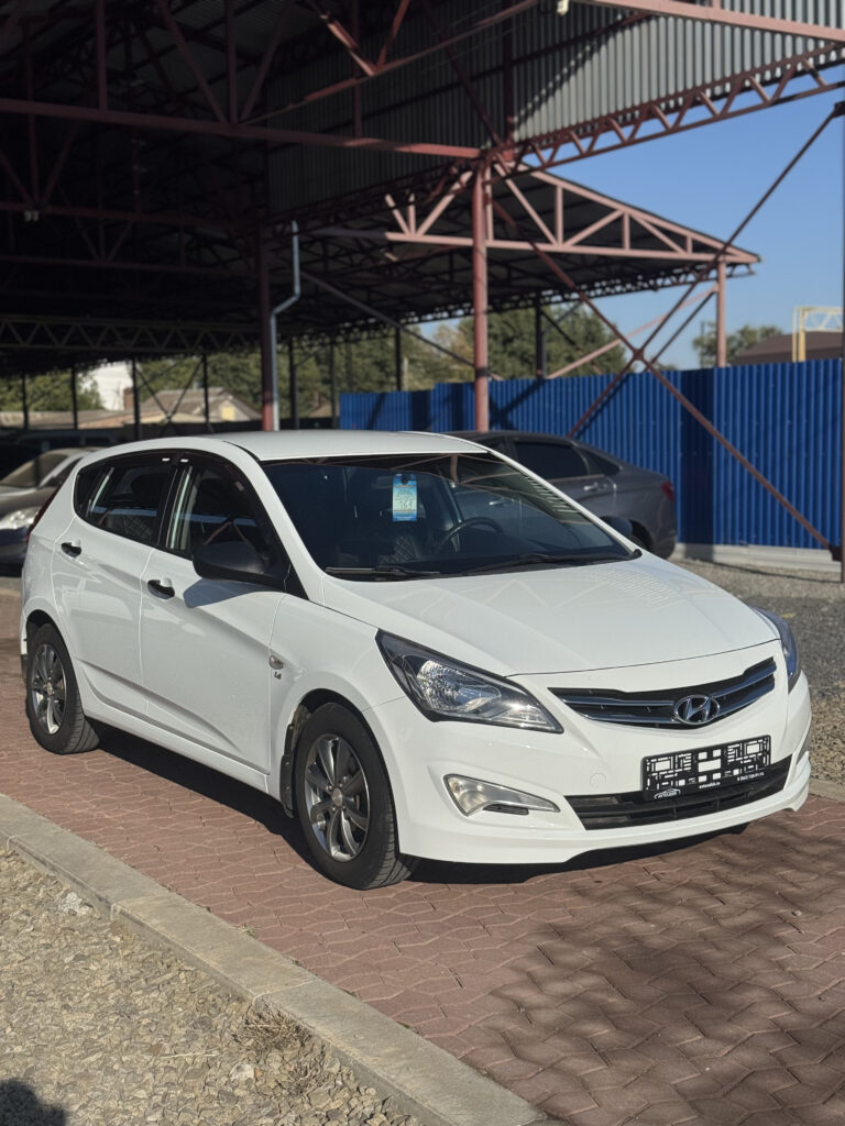Hyundai Solaris 2015 г.